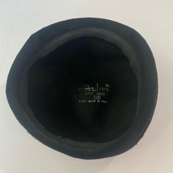 Vintage 1950s 60s Helios Made in Italy Black velour fur felt Pillbox hat - Picture 7 of 14